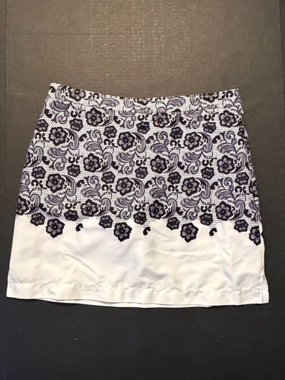 Cracked Wheat Black/White Lace Floral Skort
